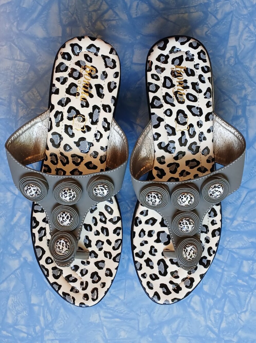 Bonita Sandals NWOT Flip Flop Syle Size 6